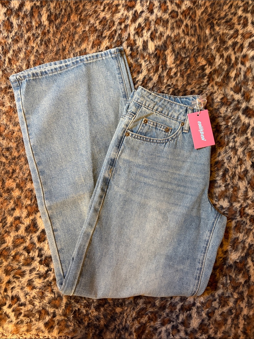 Edikted Raelynn Washed Low Rise Baggy Jeans